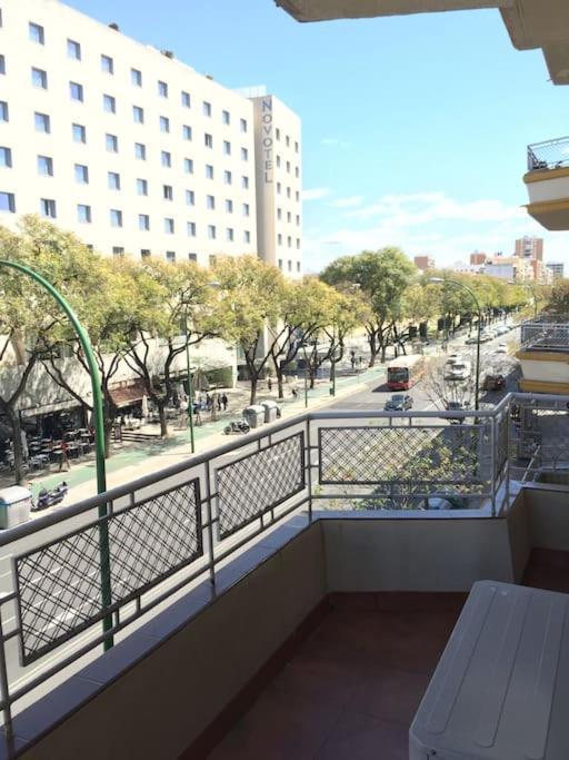 Amplio Piso En Nervion, Excelente Zona De La Ciudad. Διαμέρισμα Σεβίλλη Εξωτερικό φωτογραφία